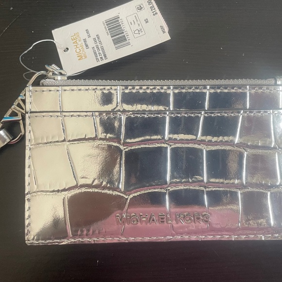 MICHAEL MICHAEL KORS Empire Pebbled Leather Card Case - Picture 1 of 3